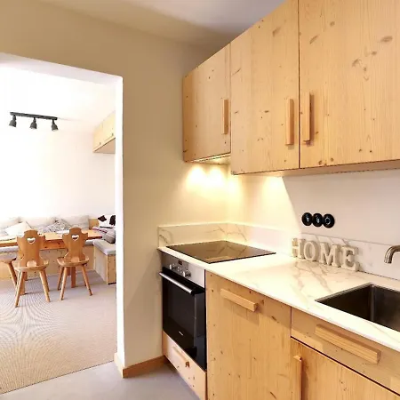 1850: 3 Sur Pistes, Parking - Fr-1-575-16 Courchevel